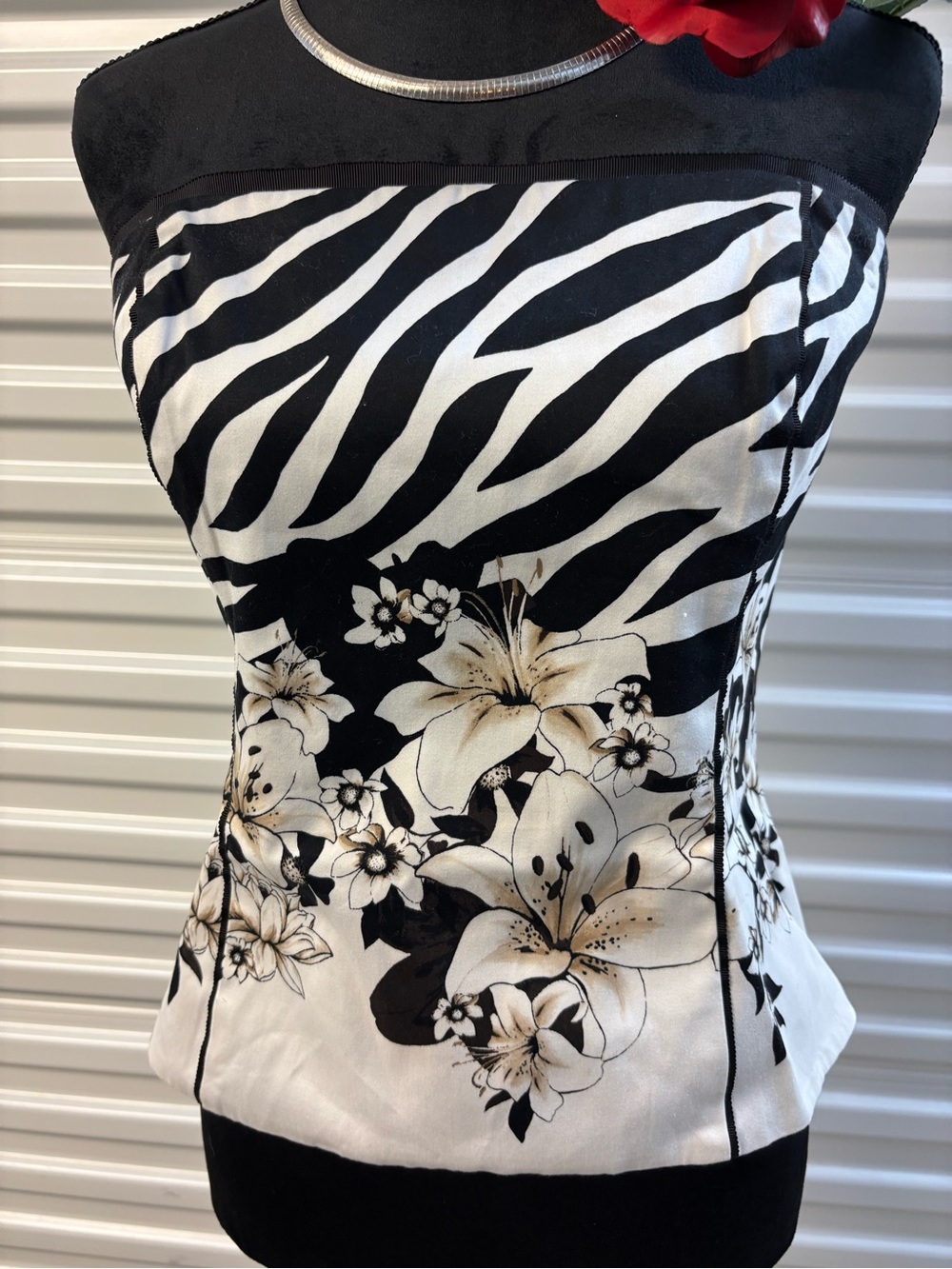White House Black Market Black & White Strapless Floral Zebra Bone in iCami New - Picture 9 of 10